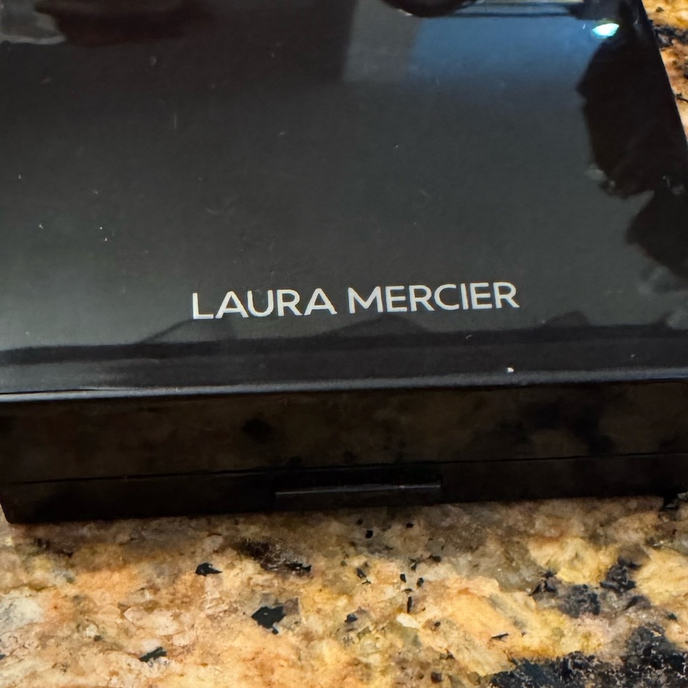 Laura Mercier Inspiration Makeup in Sophisticated Black
